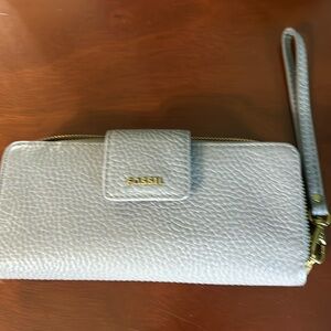 Fossil wallet. Like new.